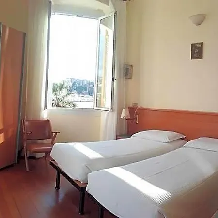 Bandoni Hotel